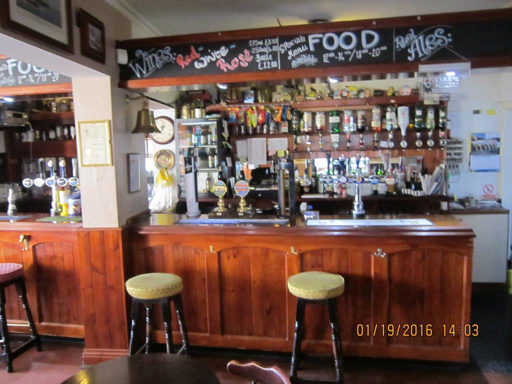 Queen Mary Inn Poole Exterior foto